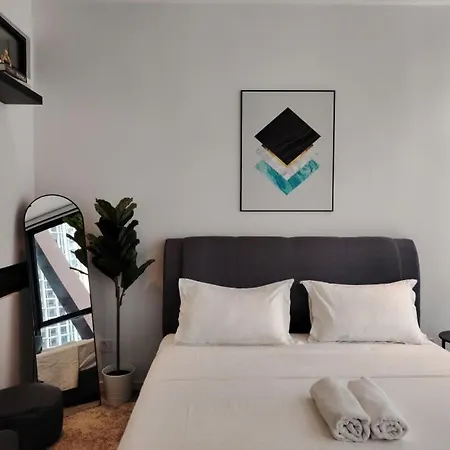 Scarletz Suites In Central Klcc By Deko Kuala Lumpur Room photo