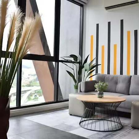 Scarletz Suites In Central Klcc By Deko Kuala Lumpur Room photo