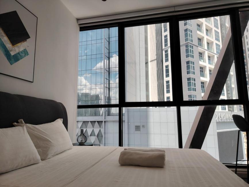Apartemen Scarletz In Klcc By Deko